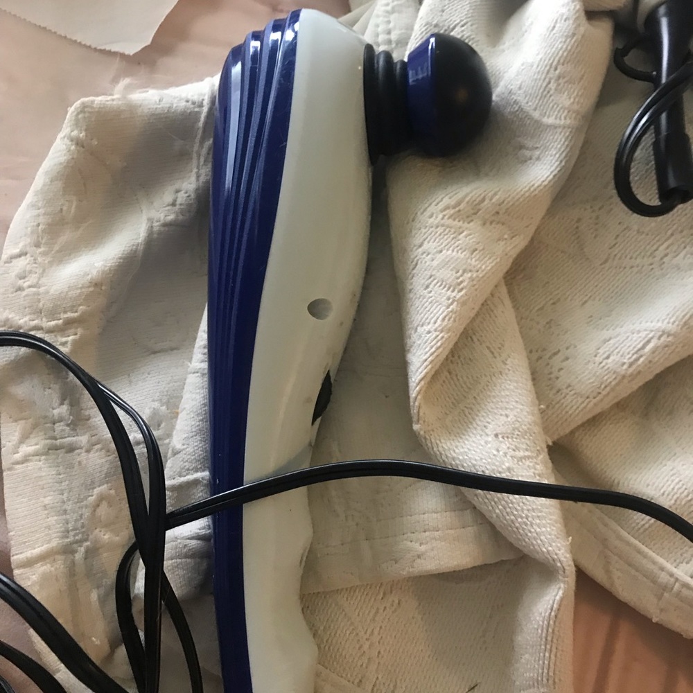 Wahl deep tissue massager